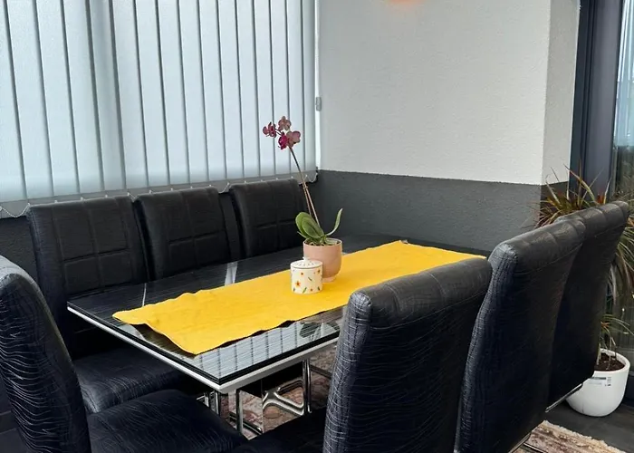 Moderne Bahnhof Naehe