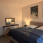 Apartament Moderne Bahnhof Naehe *