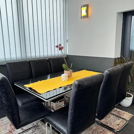 Moderne Bahnhof Nähe