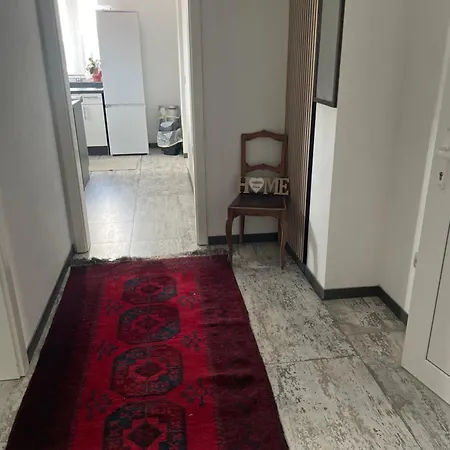 Moderne Bahnhof Naehe