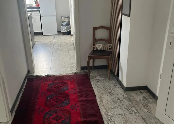 Moderne Bahnhof Naehe